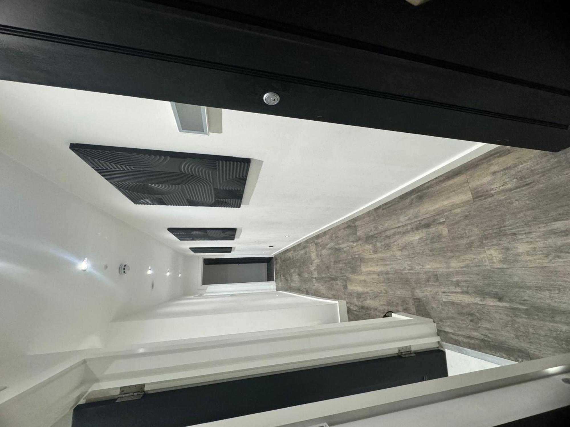 Luxury Flat In Apartment