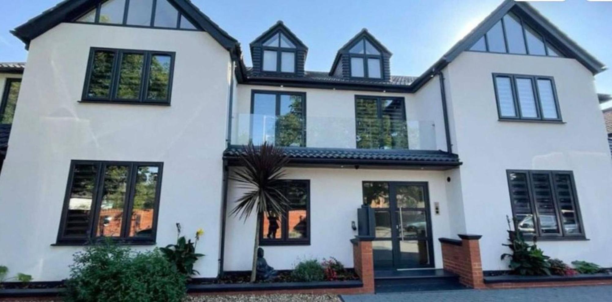 Apartment Luxury Flat In Uxbridge
